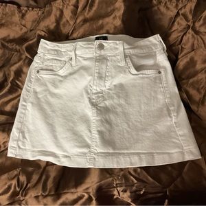 Y2K white mini skirt